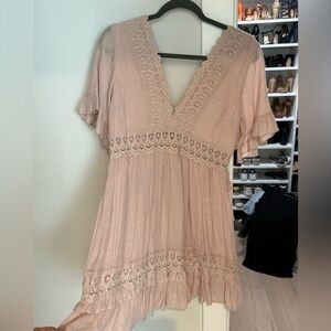 Wishlist Lace Detail V-Neck Dress in Soft Pink